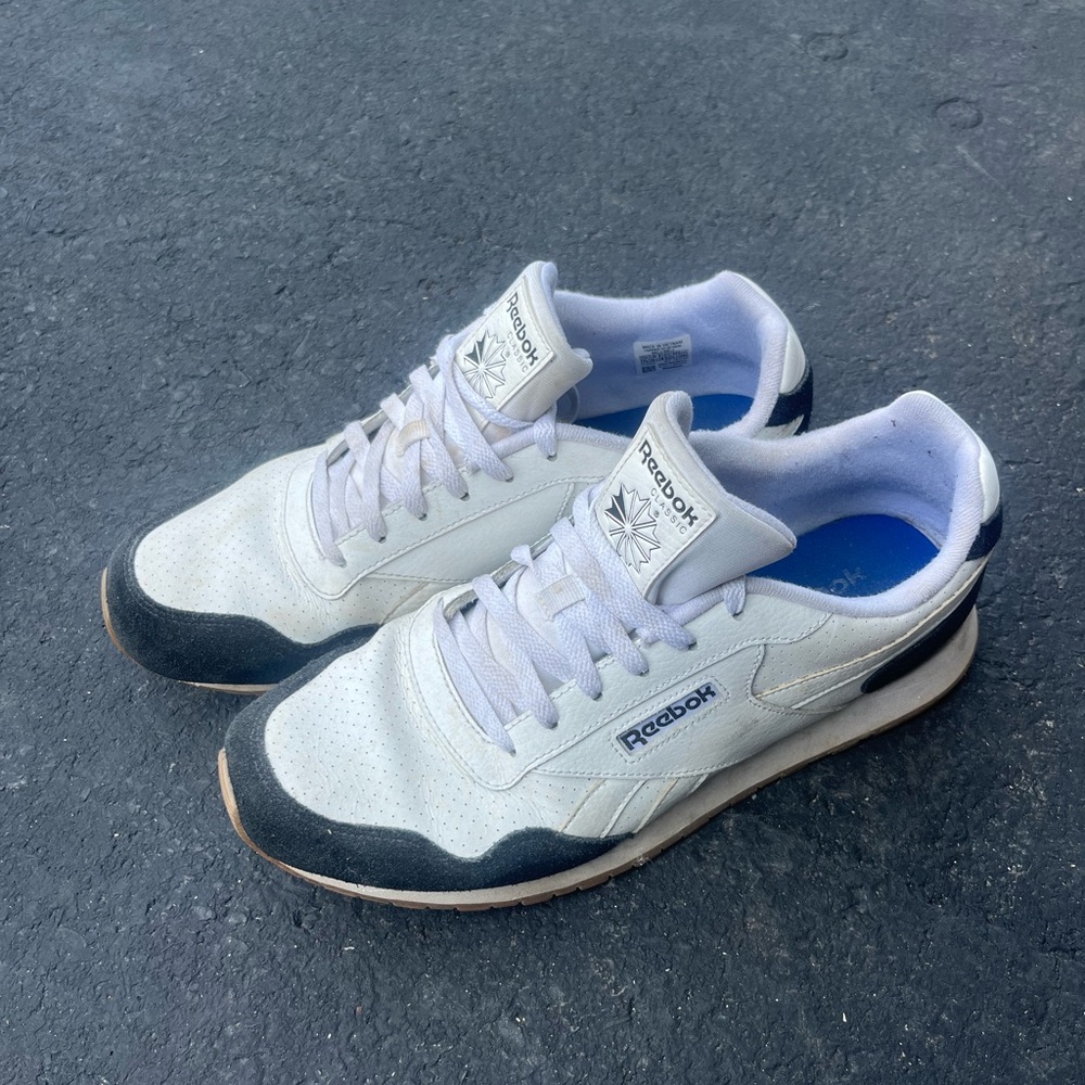 Reebok Men's White and Navy Sneakers